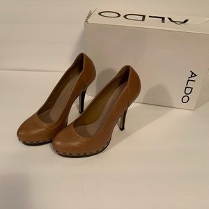 Aldo Platform pumps